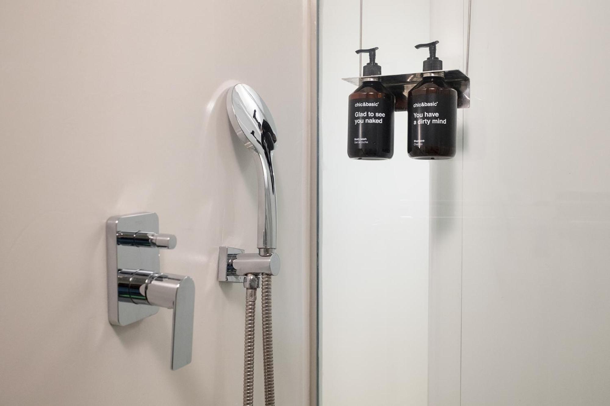 Chic & Basic Born Boutique Hotel Barcelona Bagian luar foto