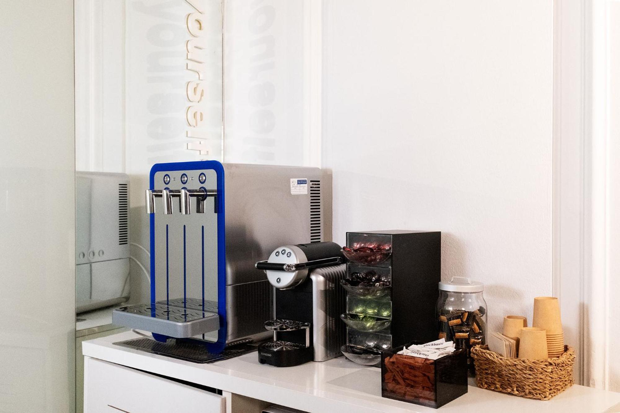 Chic & Basic Born Boutique Hotel Barcelona Bagian luar foto